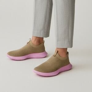 Allbirds Tree Dasher Relay Slip On Hazy Beige/Pink Sole Sneakers Wool Lined 8.5
